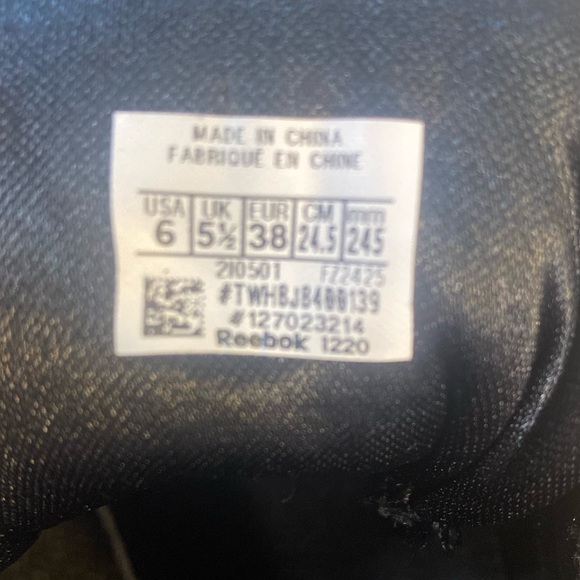 Black Sparkly Reebok Trainers - Brand New - Size 6 Womens - Picture 7 of 8